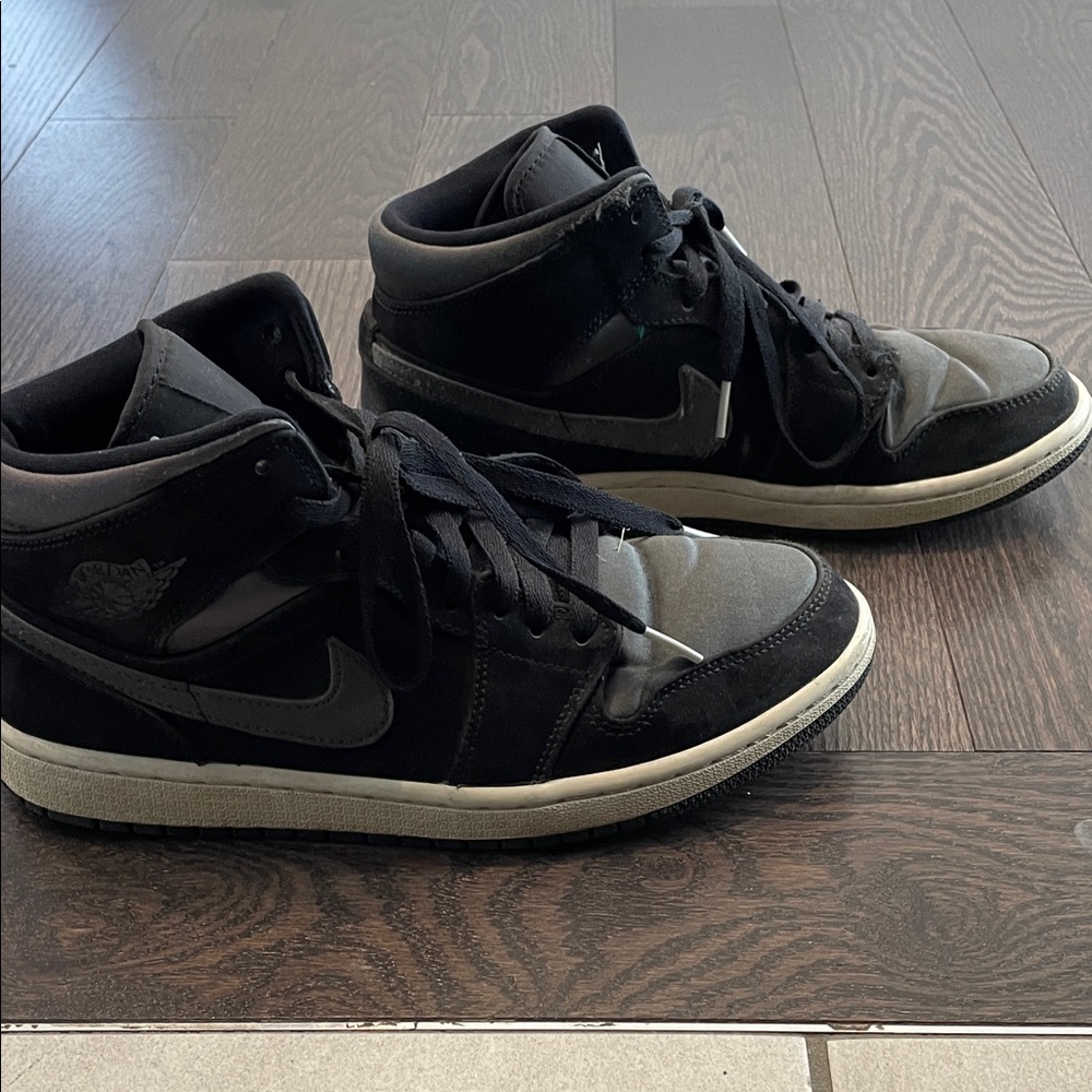 Nike Black and Gray Air Jordan 1 Mids